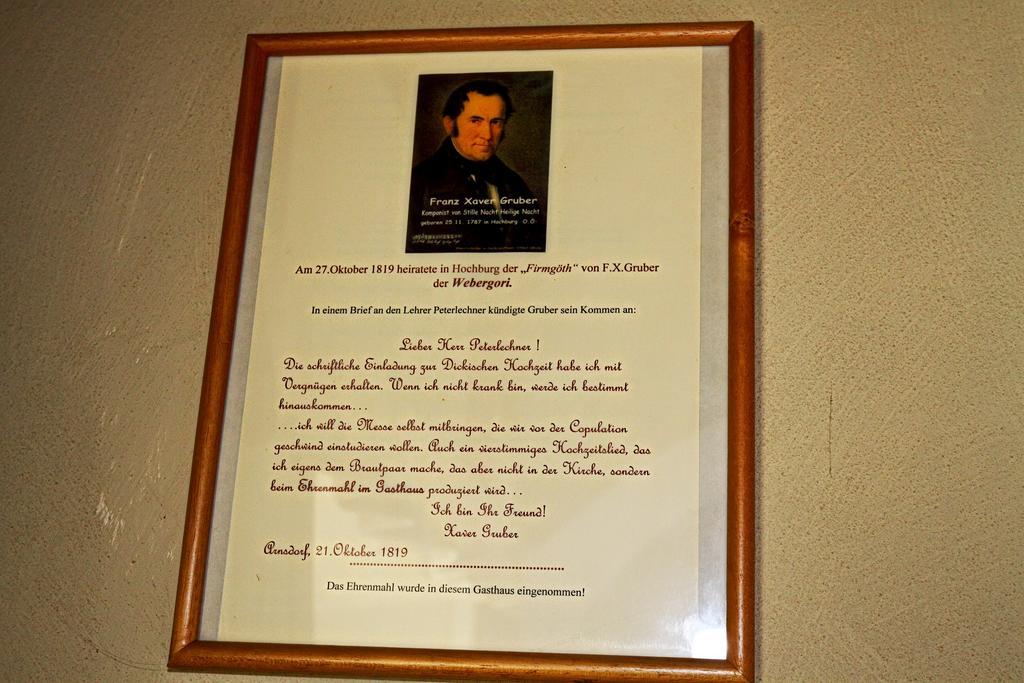 Stiftsgasthof Hochburg Dış mekan fotoğraf